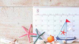 ８月カレンダー